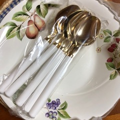 スープ皿の画像