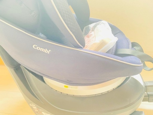 Combiチャイルドシート