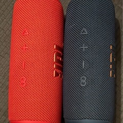 JBL FLIP6 RED&BLUE2本セット ステレオ対応タイプの画像