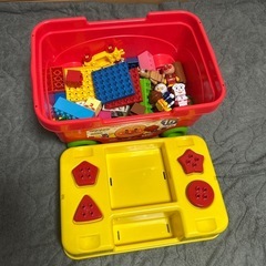 【さらに値下げ】中古　アンパンマン はじめてのブロックワゴンの画像