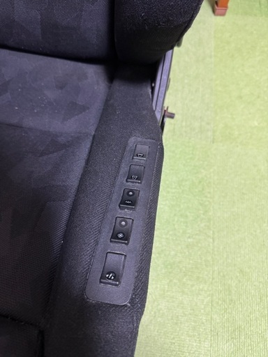 RECAROシート アルファード用？