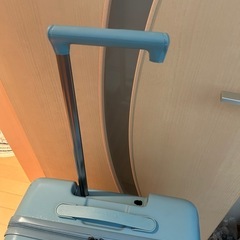 【ワケあり】スーツケース 水色の画像