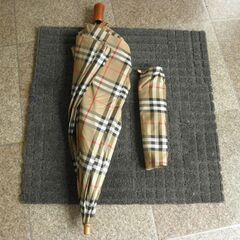 [Z] バーバリー　折り畳み傘　Burberrys of London　難あり  sndの画像