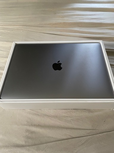［美品］M1 MacBook Air 13.3インチ 8GB 256GB