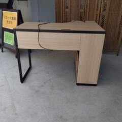 20250403002　家具　机の画像
