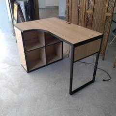 20250403002　家具　机の画像