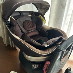 combi ネルーム チャイルドシートの画像