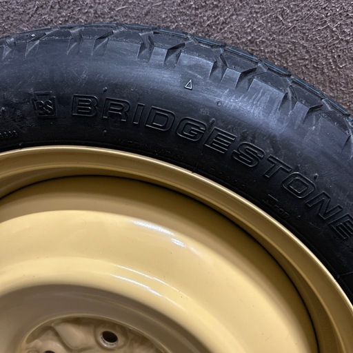 トヨタアルファード 30K  スペアタイヤ