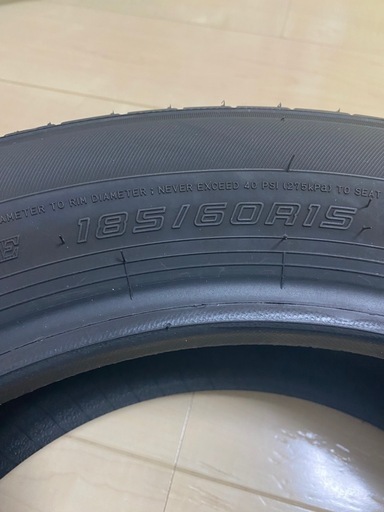 タイヤ　185/60/15 4本セット