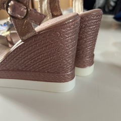 厚底サンダル　23.0センチの画像