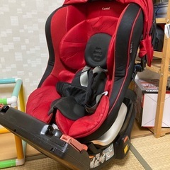 combi チャイルドシート