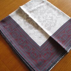 GUCCI 未使用大判スカーフ