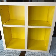 小さな収納棚の画像