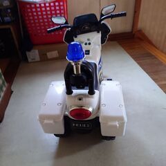 電動白バイの画像