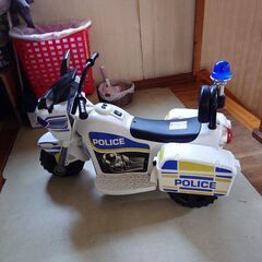 電動白バイの画像