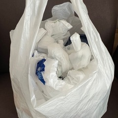 ‼️受け渡し決まりました‼️差し上げます🛍️   　色付き　袋　　の画像