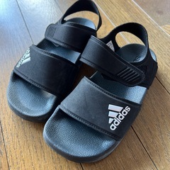 アディダス　サンダル　18センチ　美品　黒色