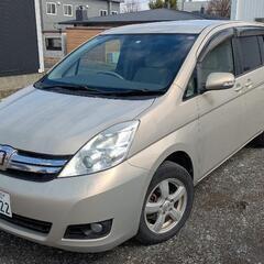 トヨタ　アイシス　4WD