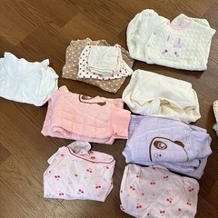 赤ちゃん服の画像