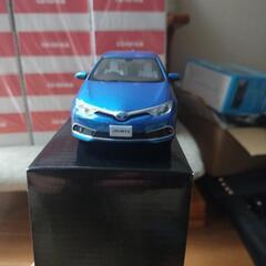 オーリス色見本ミニカー