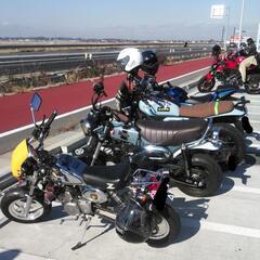小型車で遊びませんかー😀