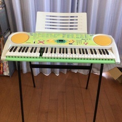 電子キーボード