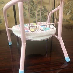 中古 幼児椅子 ピンクの画像