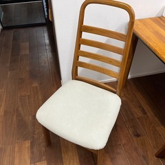 【値下げしました！】ダイニングテーブルの画像