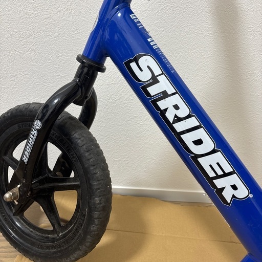 日本正規品 ストライダー STRIDER ブルー 極美品 STRIDER 12