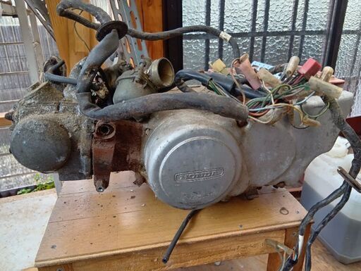 常識的な範囲で交渉受付ます。ATシャリーエンジン＋ハーネス＋パーツいろいろセット