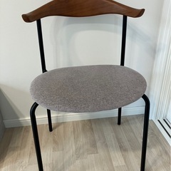 クラッシュゲート　ダイニングチェアの画像