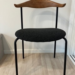 クラッシュゲート　ダイニングチェアの画像