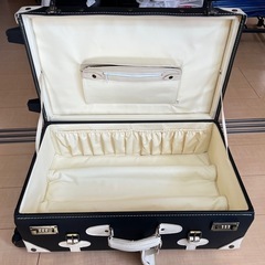 キャリーケースの画像