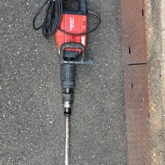 ☆中古品☆HILTI ヒルティ 100V ハンマードリル TE22 ケース付