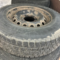 DUNLOP 195/80/15 LT スタッドレス タイヤ ホイール付き 4本セット ハイエース
 の画像