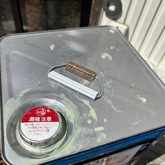 オリーブ色　水性塗料の画像