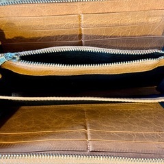 BALENCIAGA サーモンピンクレザー長財布の画像