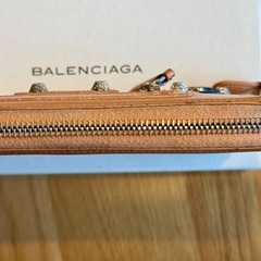 BALENCIAGA サーモンピンクレザー長財布の画像