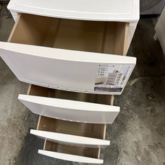 【済】【美品】キャスター付 ルームケース 4段の画像