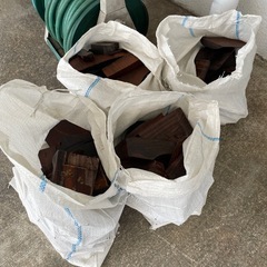 紫檀と合板キャンプの薪にどうぞ0円