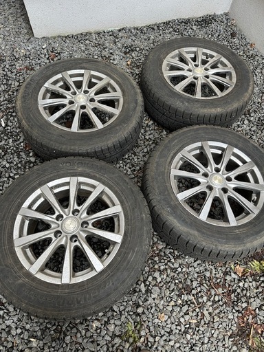 ヴェルファイア　タイヤ