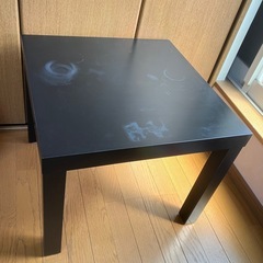イケヤ　机