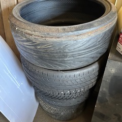 　廃タイヤ
