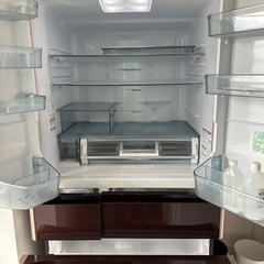 5ドア冷蔵庫の画像