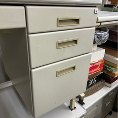ITO 片袖事務デスクの画像