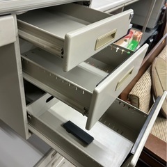 ITO 片袖事務デスクの画像