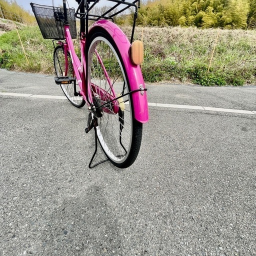 ピンク シティサイクル 26インチ 前カゴ付き