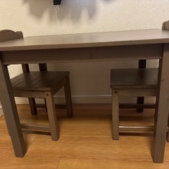 IKEA SUNDVIK 机&椅子２脚