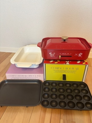 BRUNO コンパクトホットプレート　鍋　たこ焼き器　ホットプレート　ディズニー
