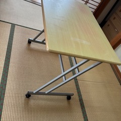机の画像